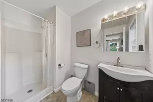 13 Valley Dr N, Vernon Twp., NJ 07418 - Photo 16