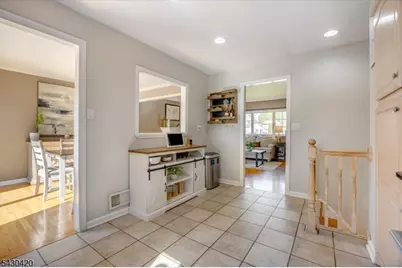 7 Beekmeer Pl, Mount Olive, NJ 07836 - Photo 12