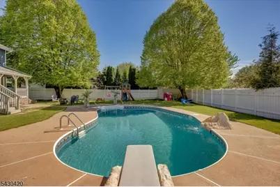 7 Beekmeer Pl, Mount Olive, NJ 07836 - Photo 34