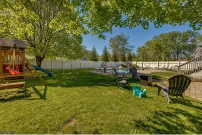 7 Beekmeer Pl, Mount Olive, NJ 07836 - Photo 32