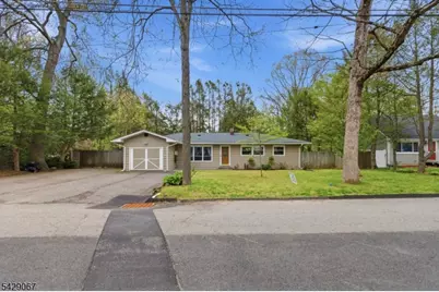 18 Belton St, Byram Township, NJ 07874 - Photo 32