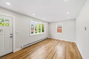23 Prospect St, Clifton, NJ 07011 - Photo 4