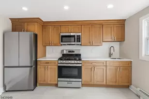 23 Prospect St, Clifton, NJ 07011 - Photo 16