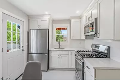 23 Prospect St, Clifton, NJ 07011 - Photo 30
