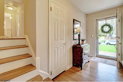 2 Midwood Dr, Florham Park, NJ 07932 - Photo 4