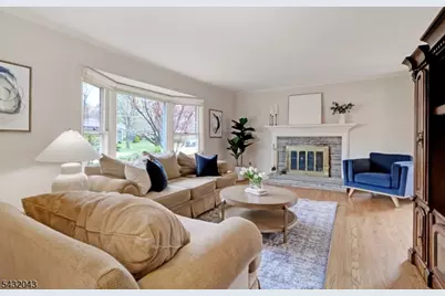 2 Midwood Dr, Florham Park, NJ 07932 - Photo 6