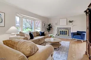 2 Midwood Dr, Florham Park, NJ 07932 - Photo 6