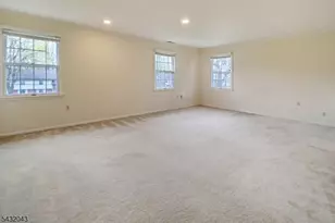 2 Midwood Dr, Florham Park, NJ 07932 - Photo 18
