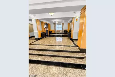 70 S Munn Ave #303, East Orange, NJ 07018 - Photo 4