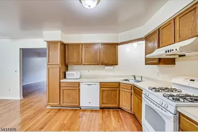 536 Elsie Ave, South Plainfield, NJ 07080 - Photo 4