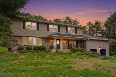 15 Sunrise Cir, Clinton Township, NJ 08809 - Photo 2