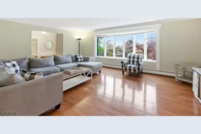 15 Sunrise Cir, Clinton Township, NJ 08809 - Photo 10