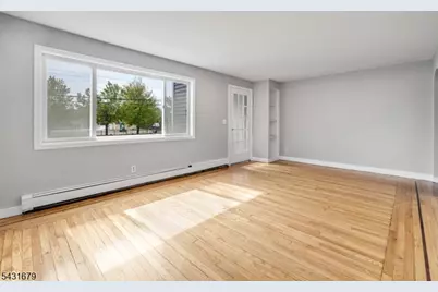 67 Eyland Ave, Roxbury Township, NJ 07876 - Photo 4