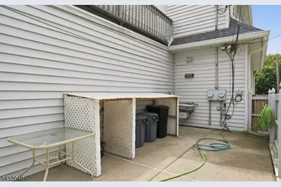 31 Knoble Pl, Hawthorne, NJ 07506 - Photo 34