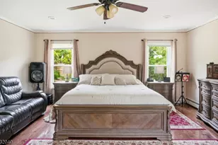 31 Knoble Pl, Hawthorne, NJ 07506 - Photo 14