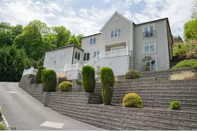 207 Eileen Dr, Cedar Grove, NJ 07009 - Photo 2