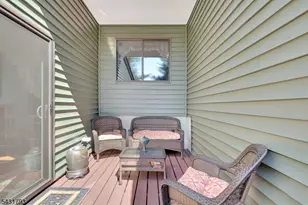 19 Meadowview Dr, Clinton Township, NJ 08801 - Photo 26