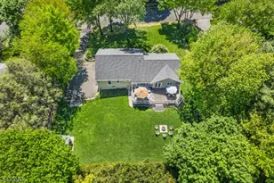 3 Aspen Dr, Chester, NJ 07930 - Photo 36