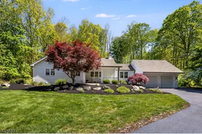 3 Laurel Pl, Chester, NJ 07930 - Photo 1