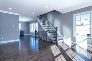112 Cacciola Pl, Westfield, NJ 07090 - Photo 4
