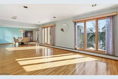 32 Sylvan Dr, Montville Township, NJ 07058 - Photo 2
