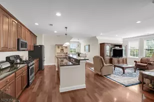 284 Victoria Dr, Bridgewater, NJ 08807 - Photo 4