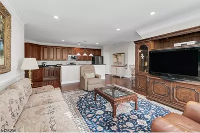 284 Victoria Drive #284, Bridgewater, NJ 08807 - Photo 10