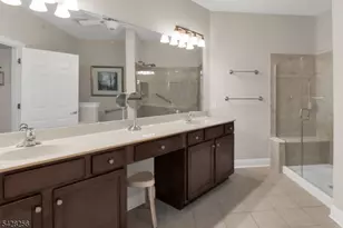 284 Victoria Dr, Bridgewater, NJ 08807 - Photo 16