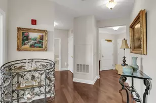 284 Victoria Dr, Bridgewater, NJ 08807 - Photo 2