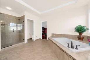 4 Jacob Ct, Raritan Township, NJ 08822 - Photo 34