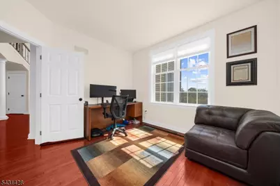 4 Jacob Ct, Raritan Township, NJ 08822 - Photo 16