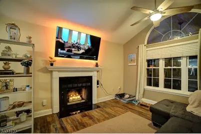 88 Wycombe Pl, Franklin Township, NJ 08873 - Photo 28