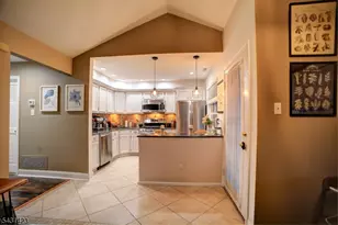 88 Wycombe Pl, Franklin Township, NJ 08873 - Photo 4