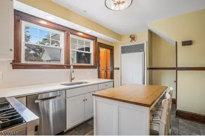 270 Altamont Pl, Somerville, NJ 08876 - Photo 16