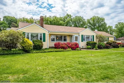 866 Crescent Dr, Rahway, NJ 07065 - Photo 2