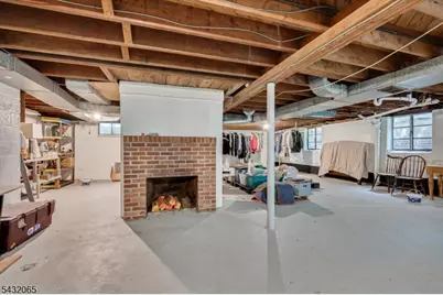 866 Crescent Dr, Rahway, NJ 07065 - Photo 34