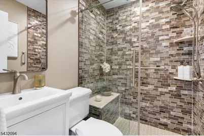 347 W Passaic Ave, Rutherford, NJ 07070 - Photo 8