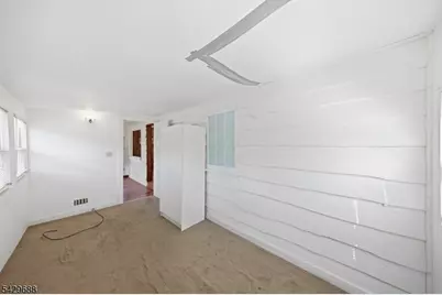 39 Fernwood Ave, Hardyston Township, NJ 07460 - Photo 6