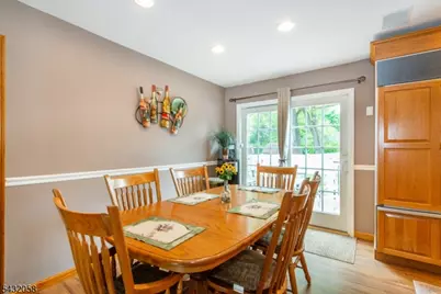 7 Mary St, Bloomingdale, NJ 07403 - Photo 12