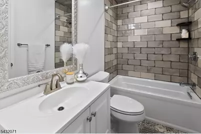 163 Myrtle Ave, Cedar Grove, NJ 07009 - Photo 12