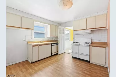 221 Ralph St, Belleville, NJ 07109 - Photo 8