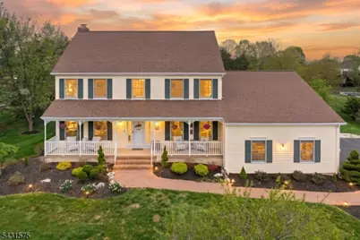 86 Carriage Trl, Montgomery Township, NJ 08502 - Photo 2