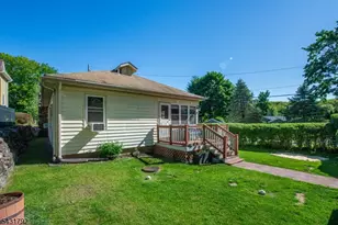 42 Main Beach Rd, Ringwood, NJ 07456 - Photo 26