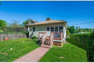 42 Main Beach Rd, Ringwood, NJ 07456 - Photo 24