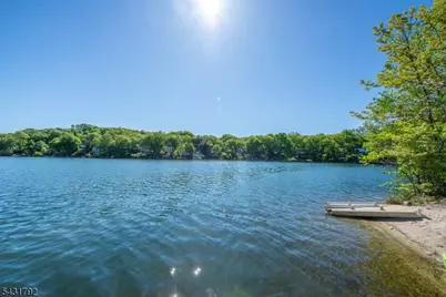 42 Main Beach Rd, Ringwood, NJ 07456 - Photo 34