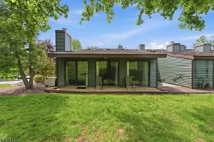 55 Meadowview Dr, Clinton Township, NJ 08801 - Photo 24