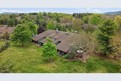 55 Meadowview Dr, Clinton Township, NJ 08801 - Photo 26