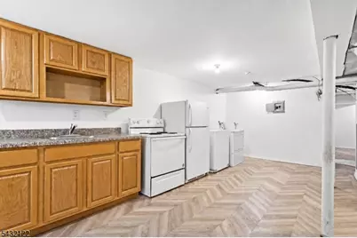 257 Woodlawn Ave, Jersey City, NJ 07305 - Photo 22