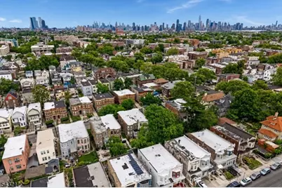 257 Woodlawn Ave, Jersey City, NJ 07305 - Photo 36