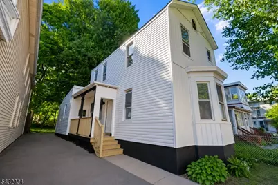 127 Steuben St, East Orange, NJ 07018 - Photo 2